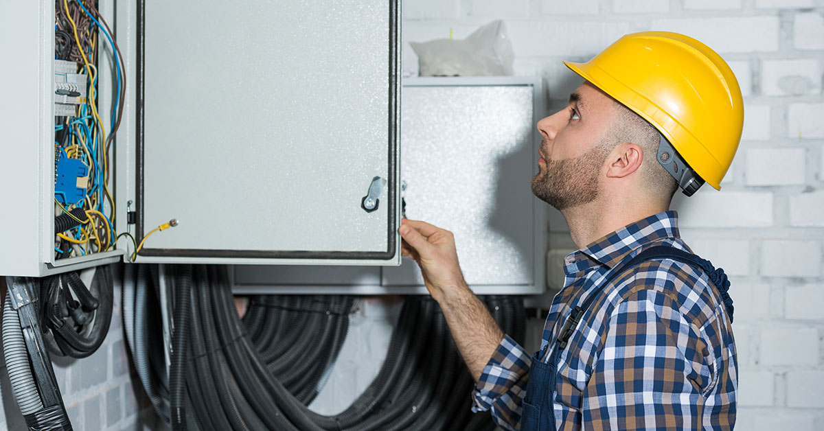 Электромонтажные работы на объекте